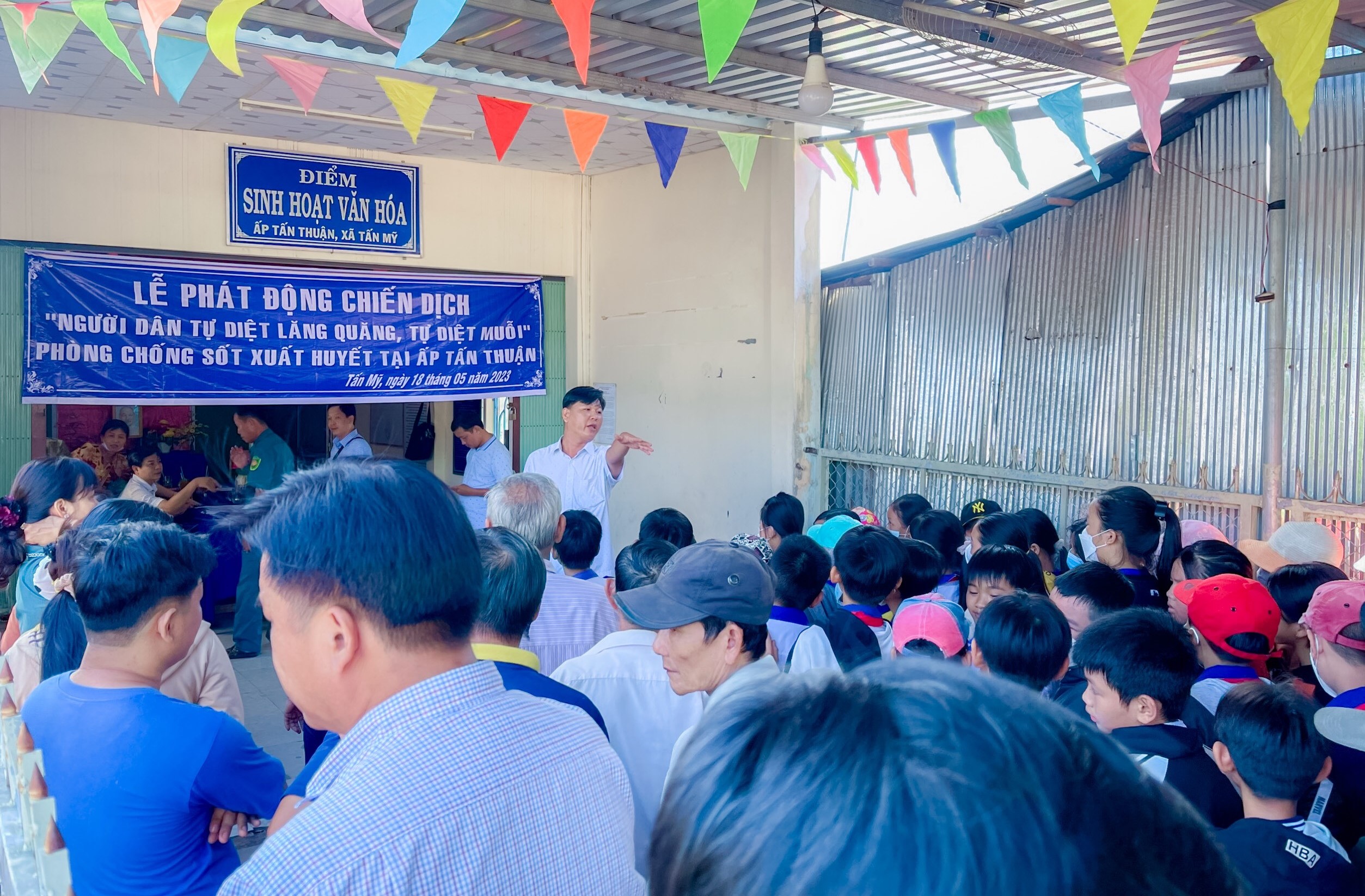 Chiến dịch diệt lăng quăng tại ấp Tấn Thuận