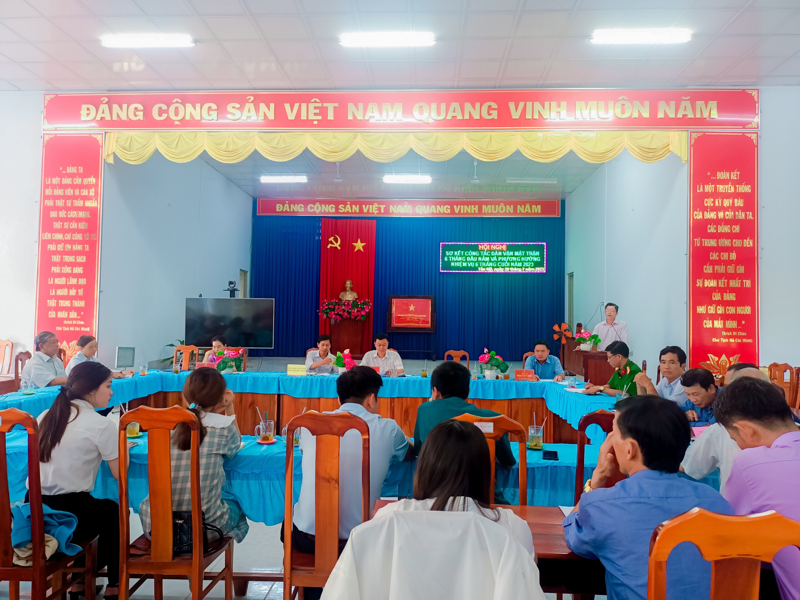 Mặt trận