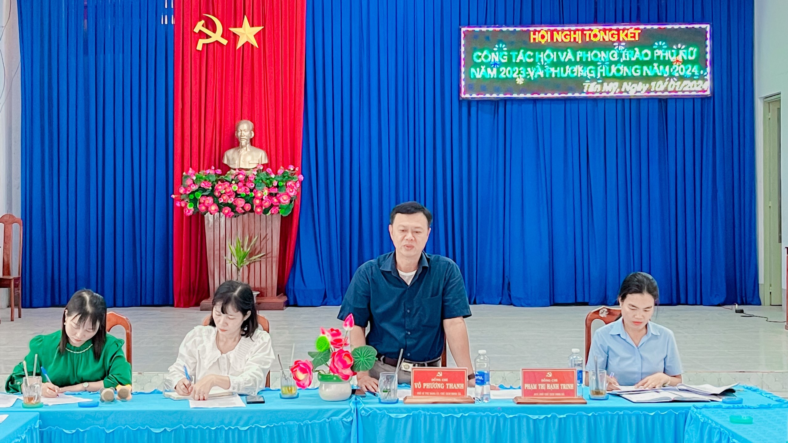 Phụ nữ