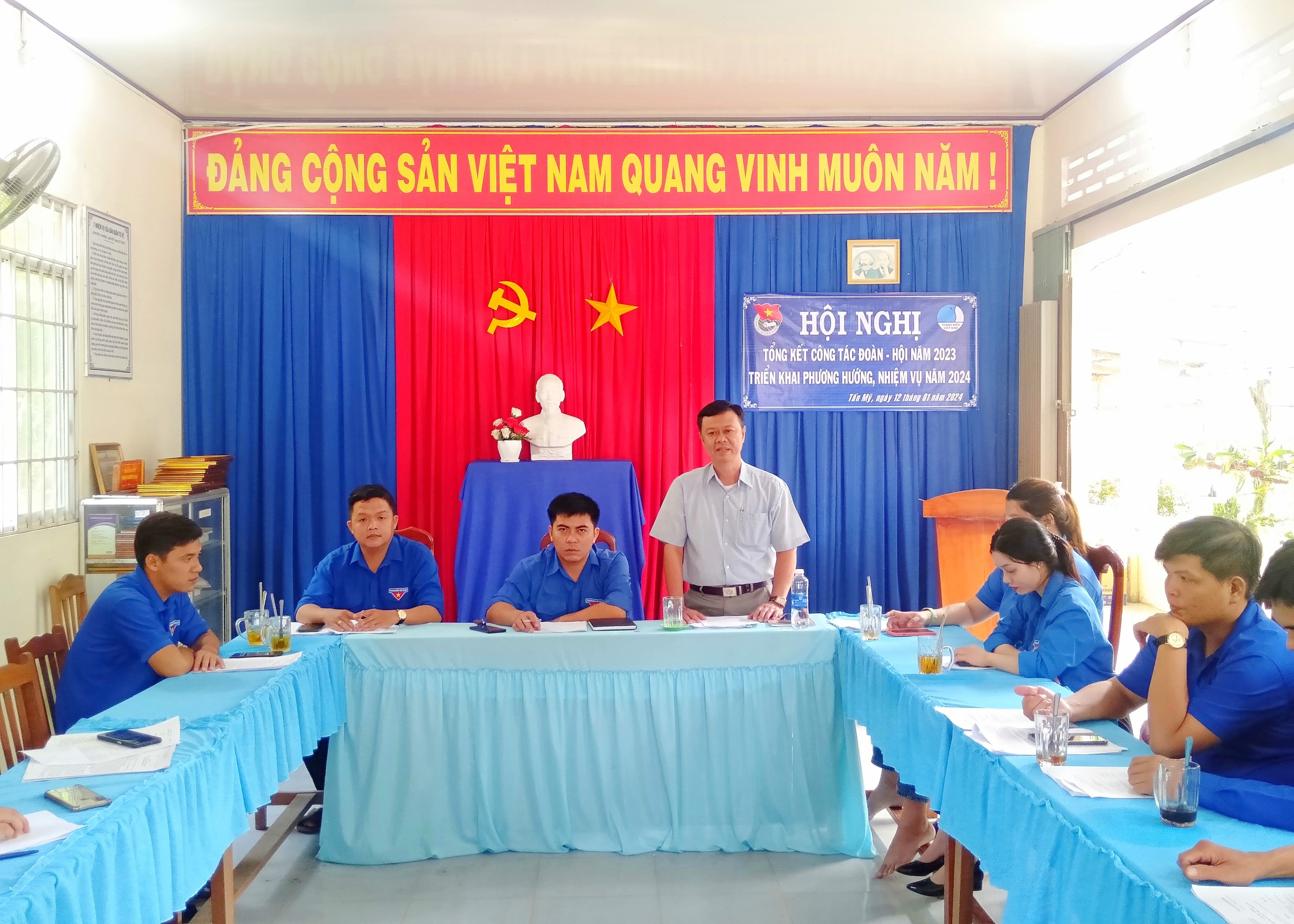 Đoàn Thanh Niên