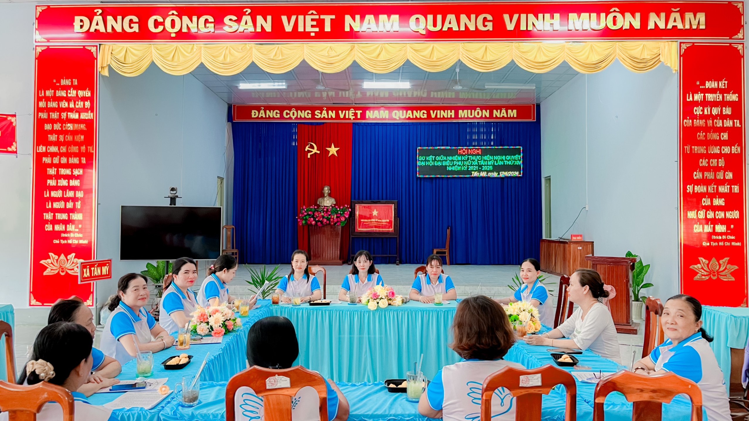 Phụ nữ
