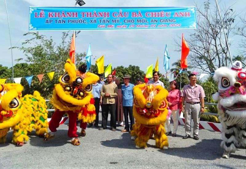 Trên 03 tỷ đồng thực hiện các công trình phúc lợi xã hội 