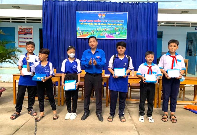 Ngày cao điểm chiến dịch tình nguyện 