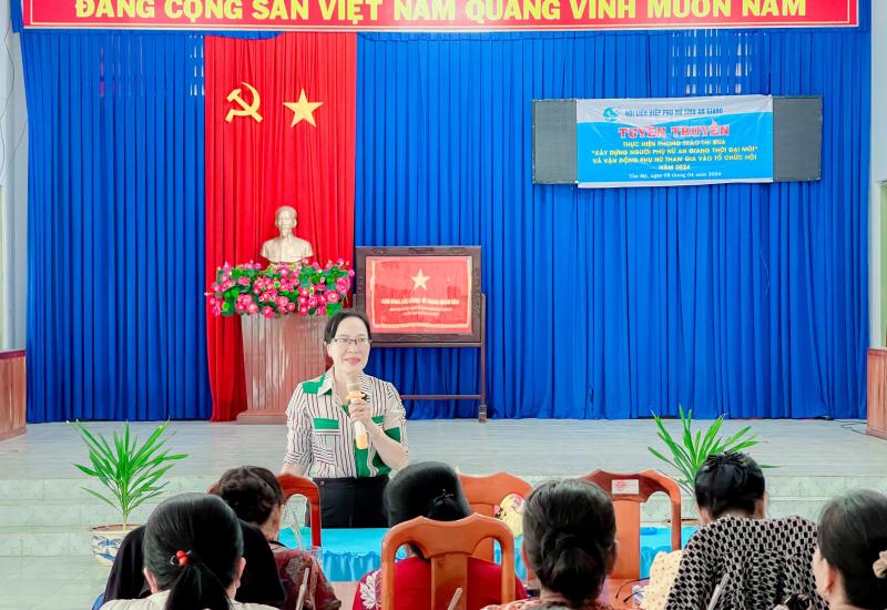 Hội LHPN tỉnh tuyên truyền “Xây dựng người phụ nữ An Giang thời đại mới”