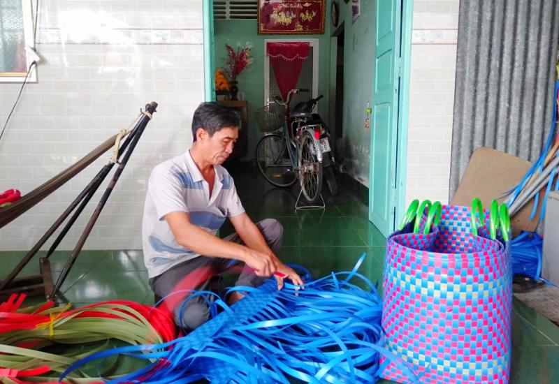 Tấm gương cựu chiến binh học tập và làm theo Bác