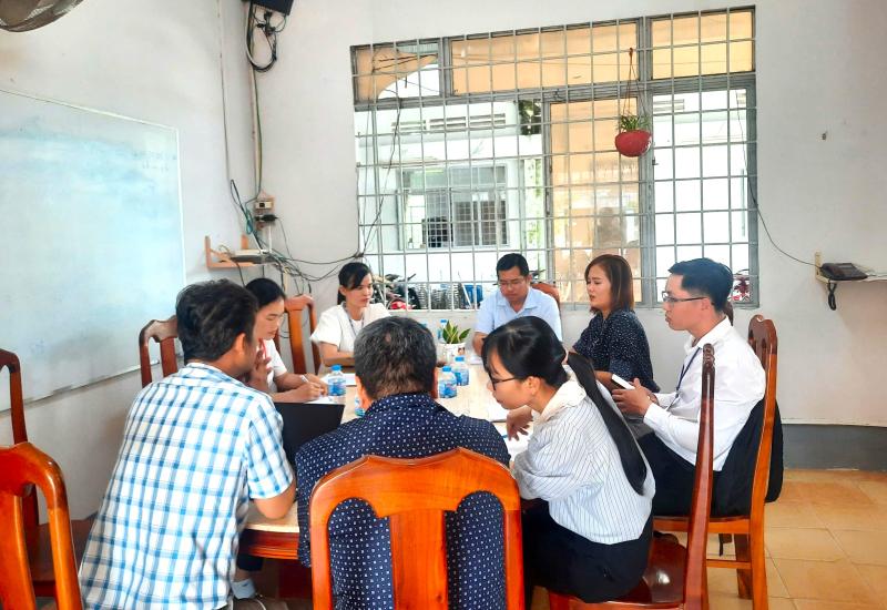 Huyện kiểm tra công vụ, cải cách hành chính 